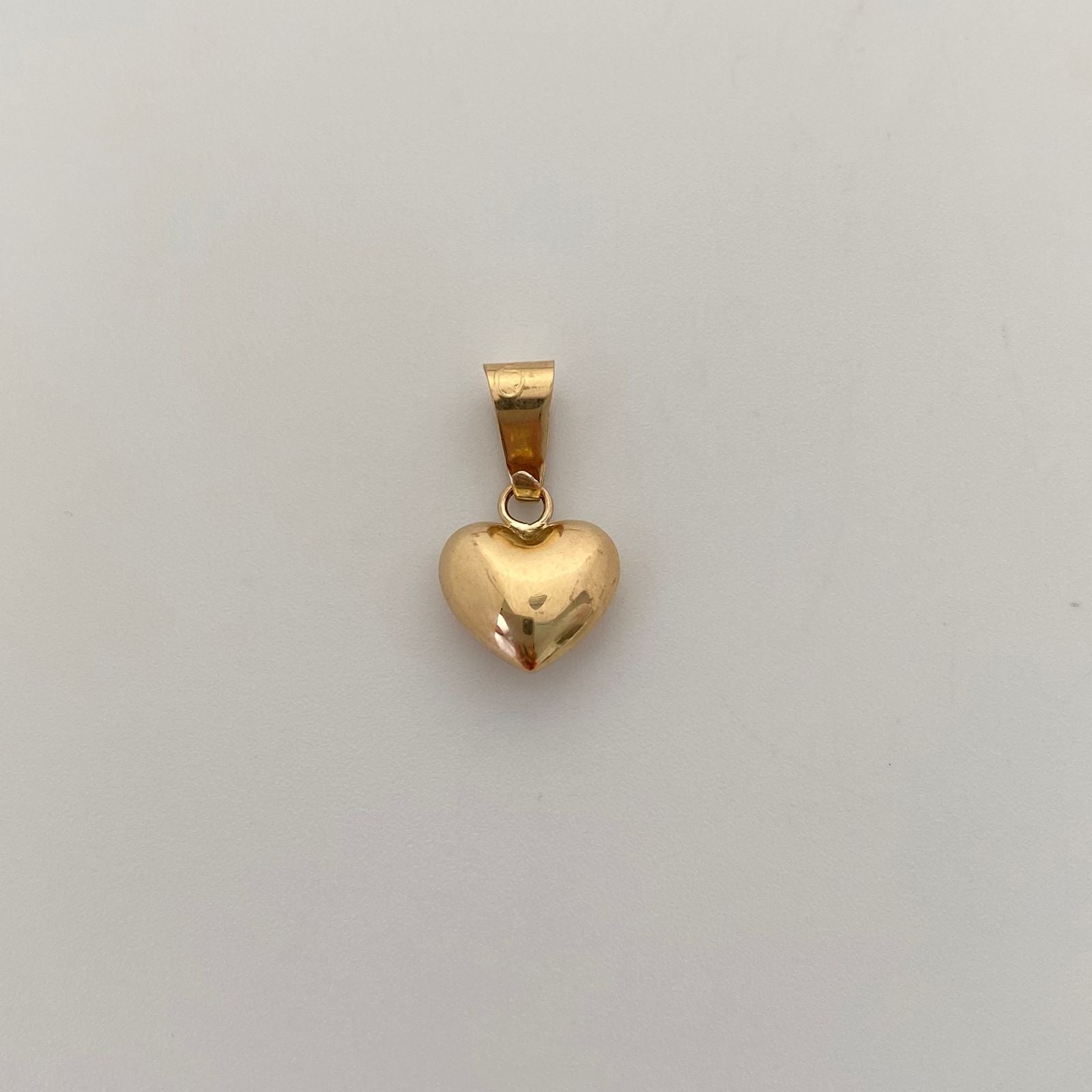 Dije Corazon inflado Oro amarillo 18k 0,7 Gr / 10,7 mm / 1,7 Cm