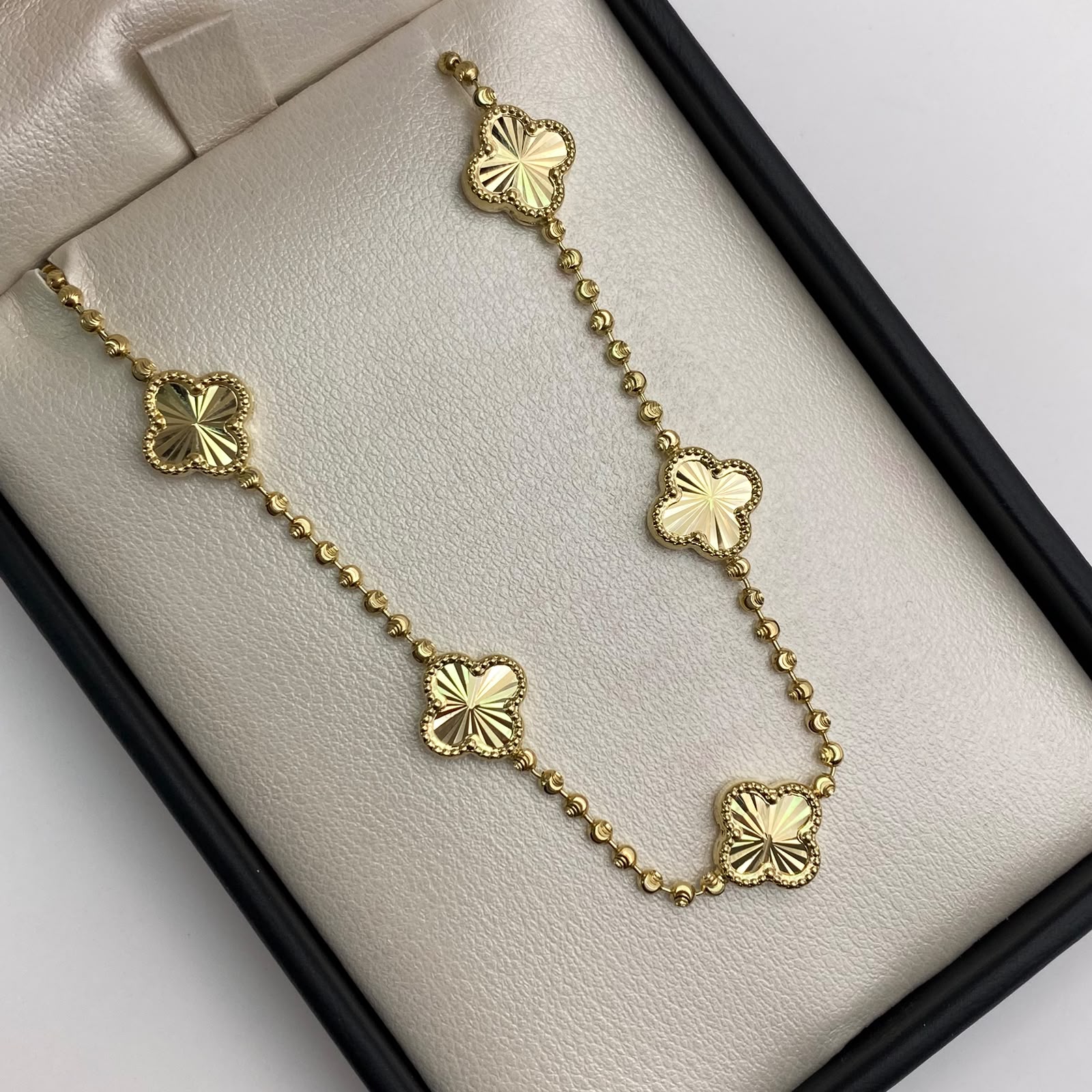Pulso Militar trebol diamantado Oro amarillo 18k +2 / 5,45 Gr / 2 mm / 18,2 Cm Broche 0,30