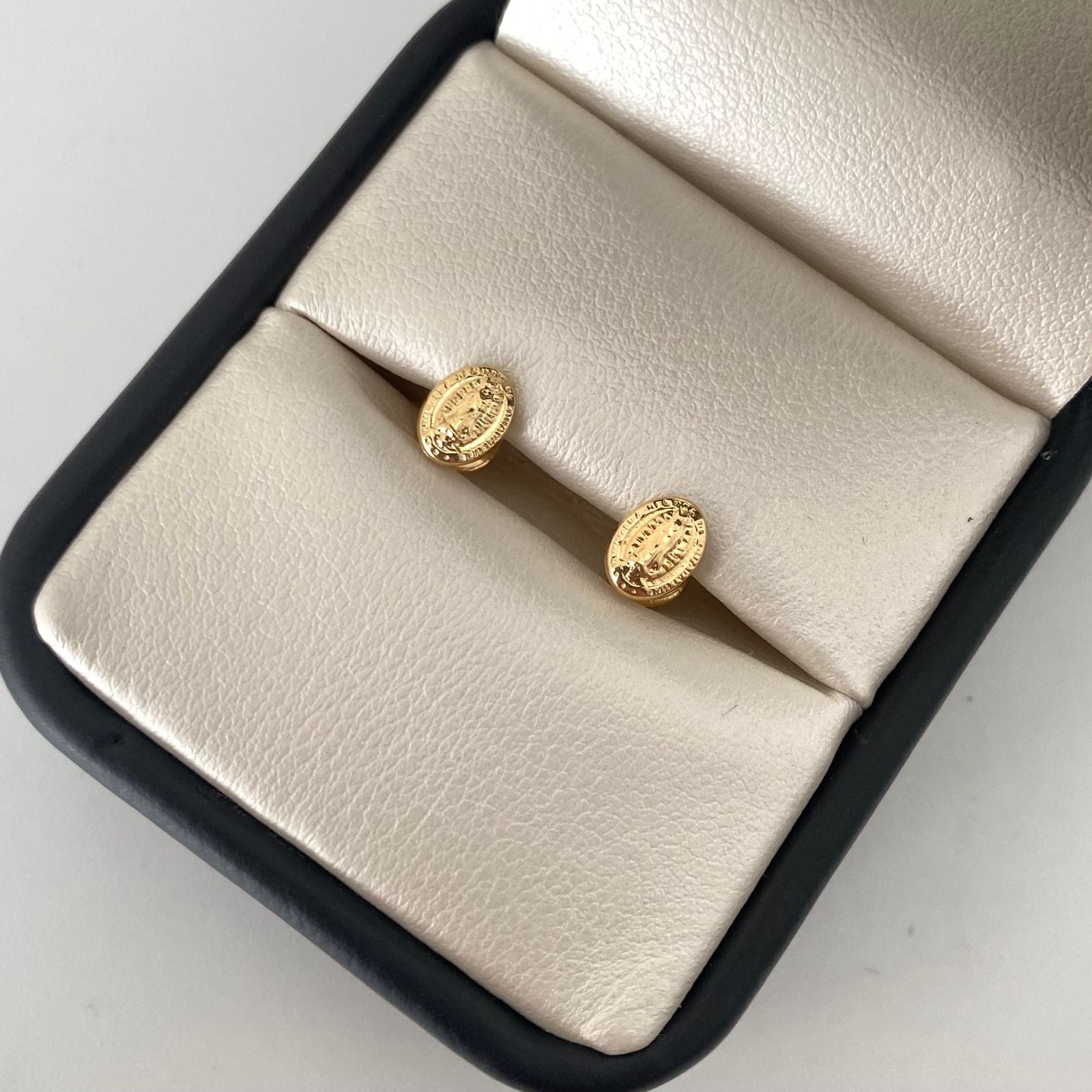 Topos virgen guadalupe Oro amarillo 18k 0,55 Gr / 5,1 mm