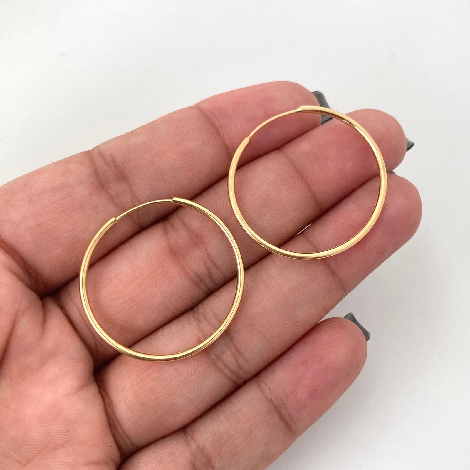 Candonga imperdible lisa Oro amarillo 18k 1,75 Gr / 2,9 Cm