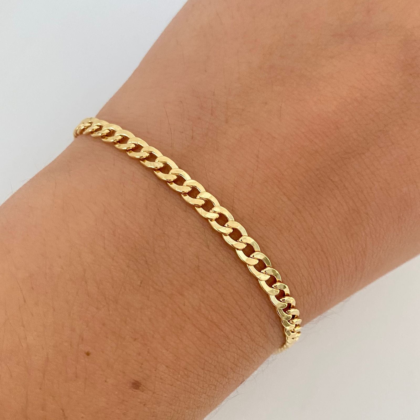 Pulso It cubano Oro amarillo 18k +1 / 3,95 Gr / 3,95 mm / 18.5 Cm