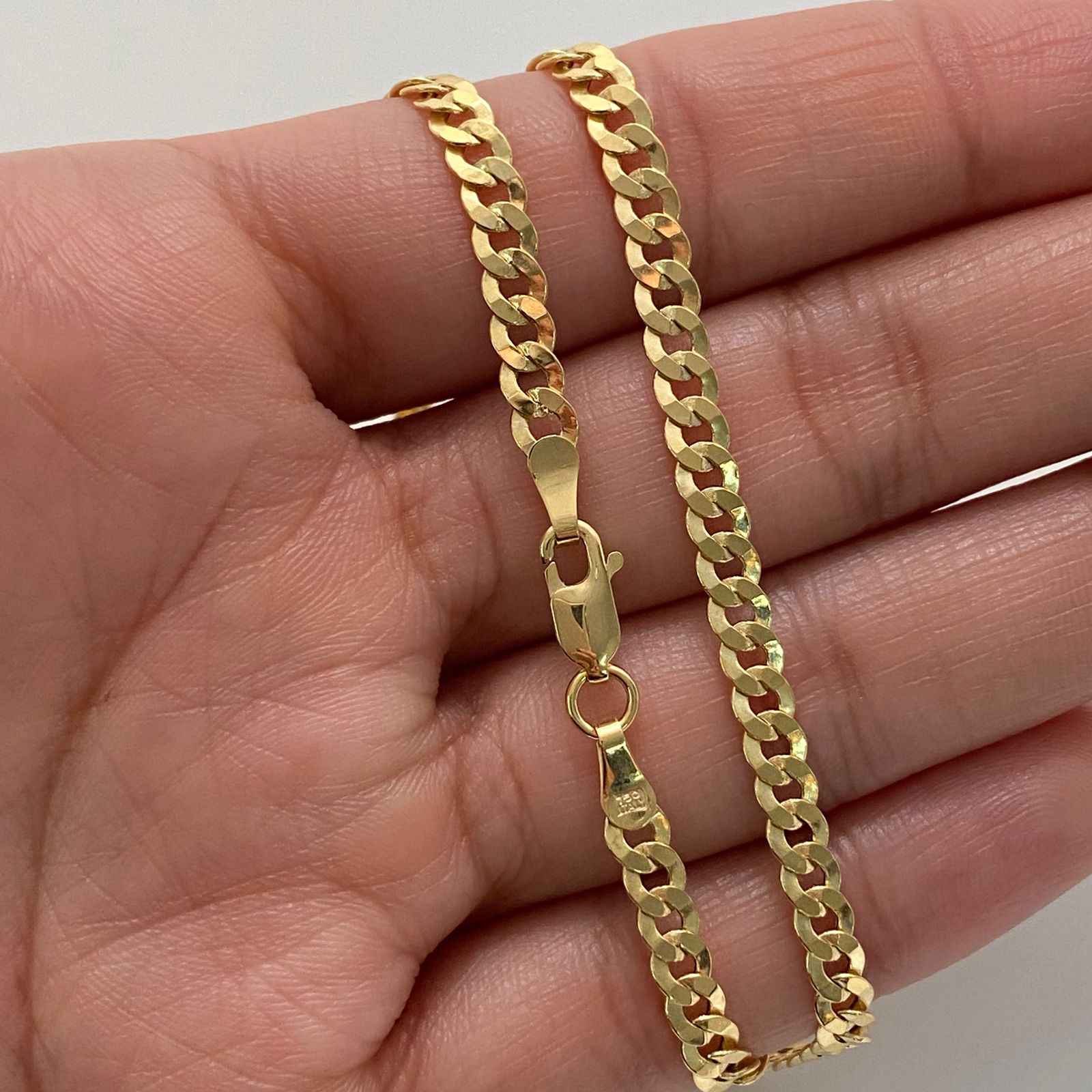 Cadena It Cubana Oro amarillo 18k 8,3 Gr / 4 mm / 60 Cm