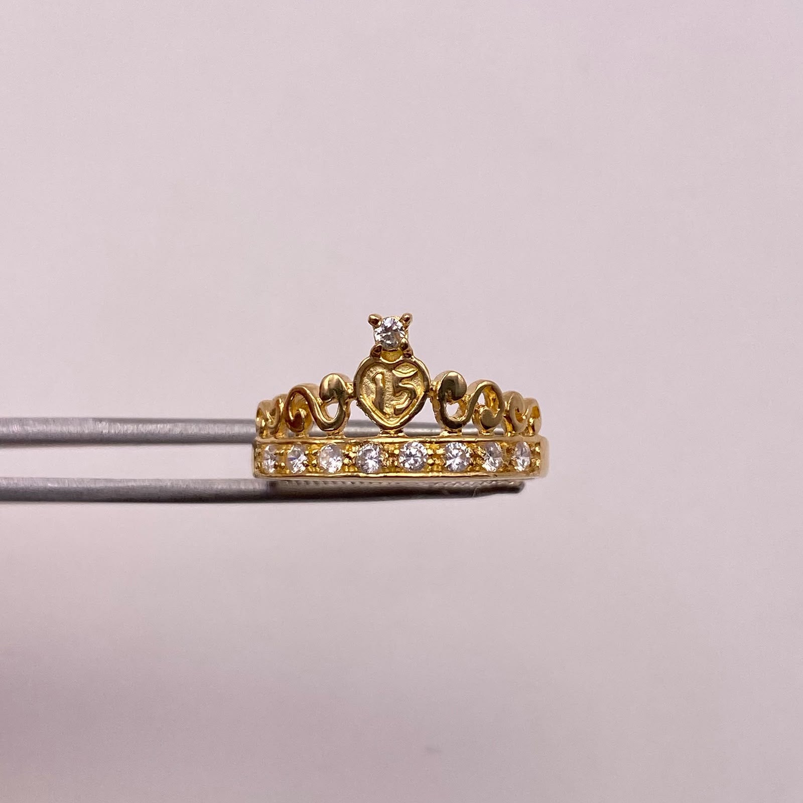 Anillo 15 Circones blancos Oro amarillo 18k / Talla 6 1/2 / 2,41 Gr