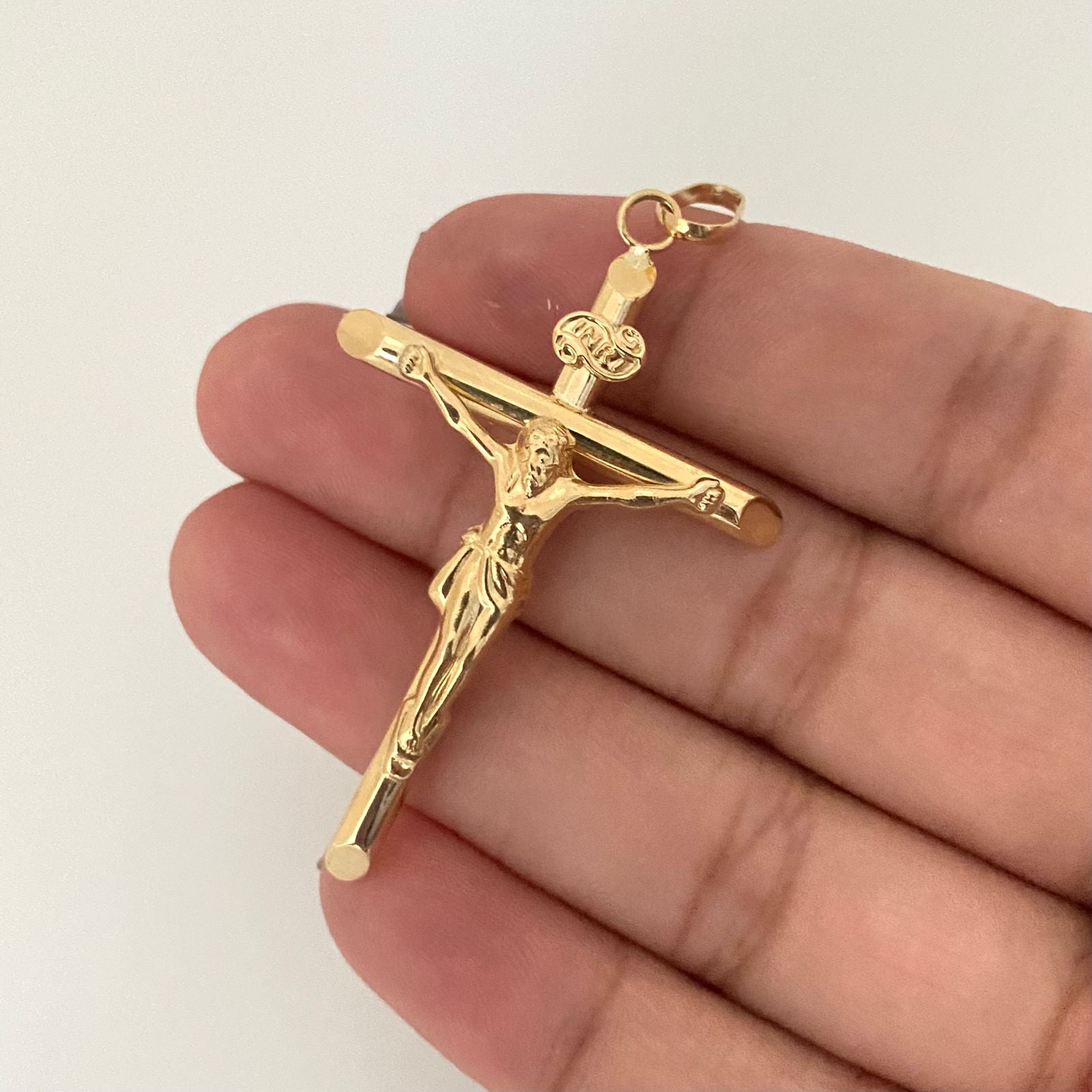 Dije cruz cristo tubular Oro amarillo 18k 2,40 Gr / 6,0 Cm