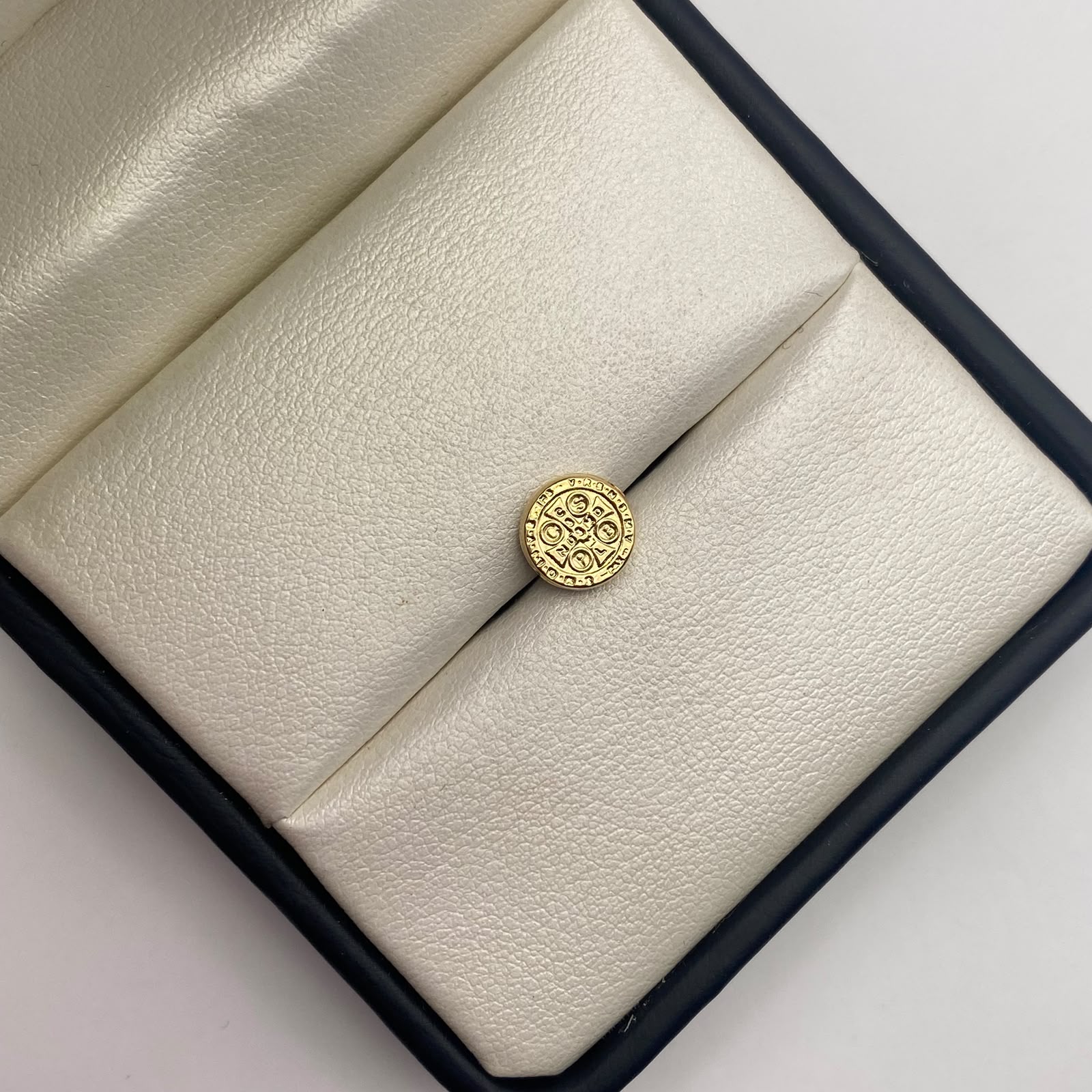 Herraje tambor san benito Oro amarillo 18k 0,37 Gr / 0,7 Cm