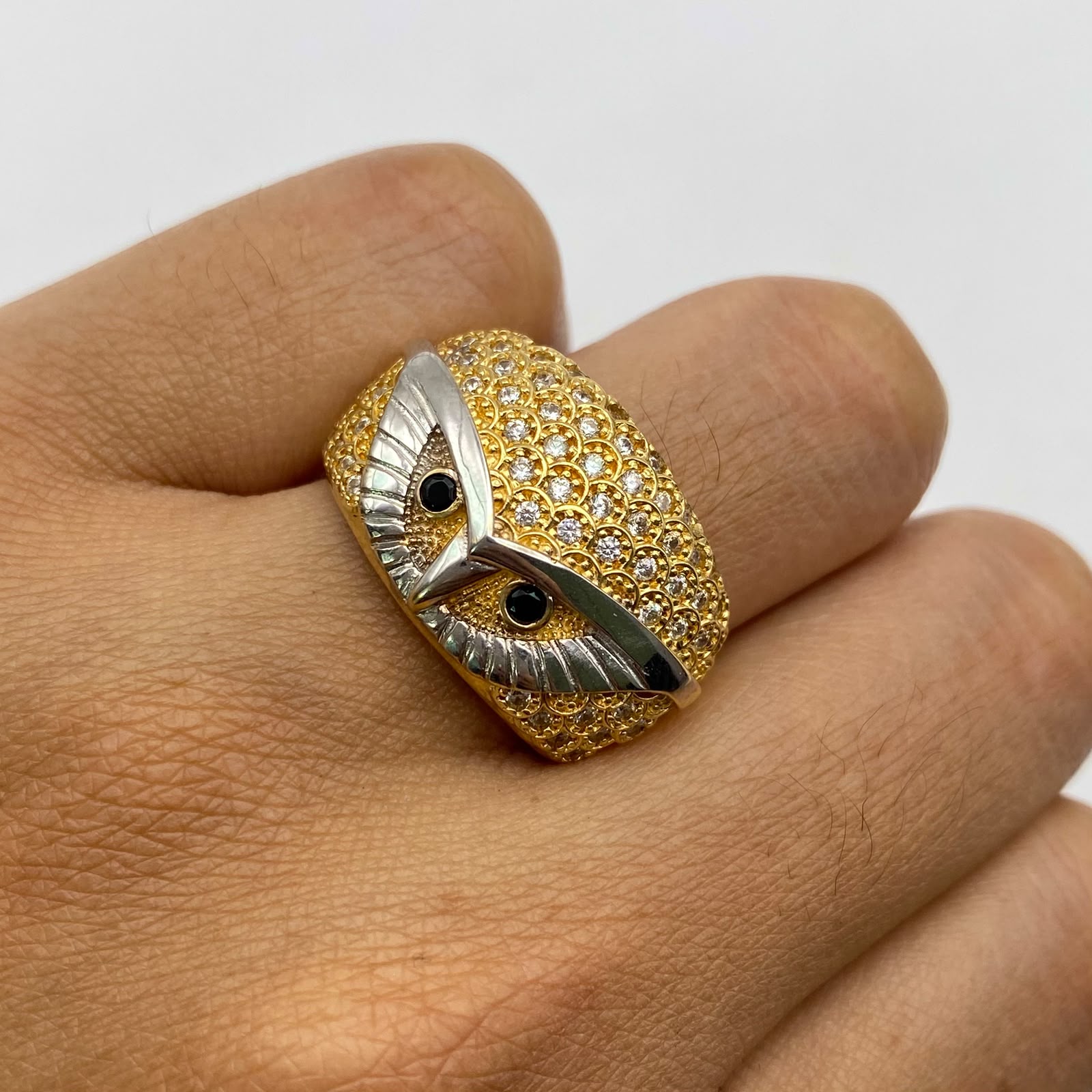 Anillo buho Oro amarillo y Oro blanco 18k / Talla 10 / 12,20 Gr / 6,52 mm
