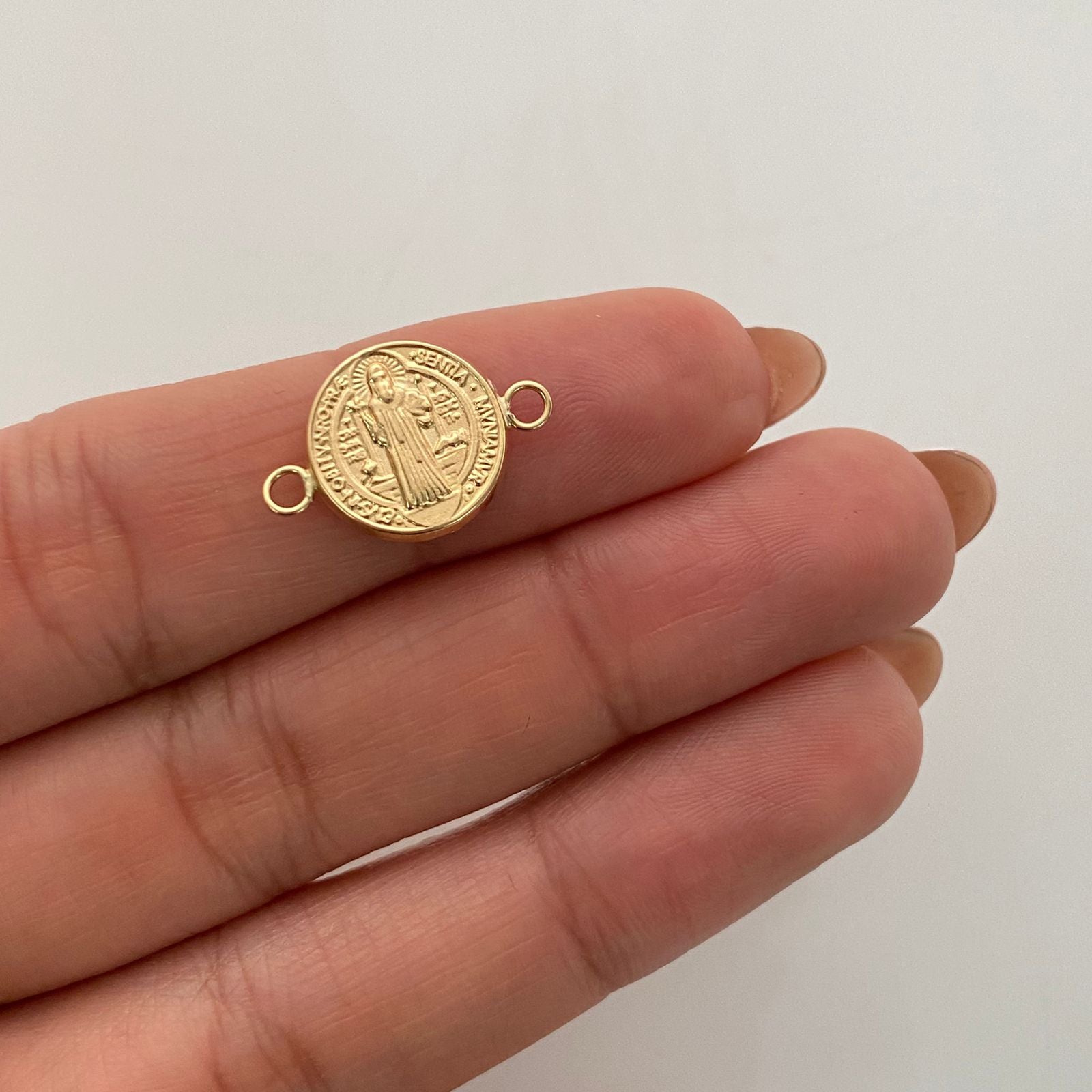 Herraje San benito Oro amarillo 18k 0,65 Gr / 1,8 Cm