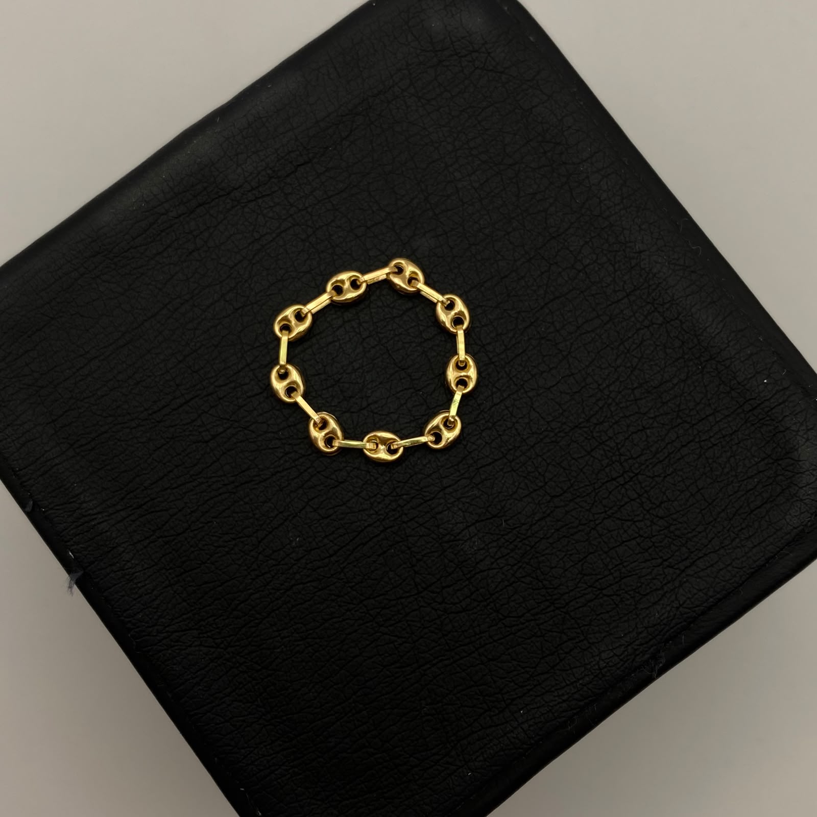 Anillo Baby Gc Oro amarillo 18k / Talla 7 / 0,7 Gr / 3,4 mm