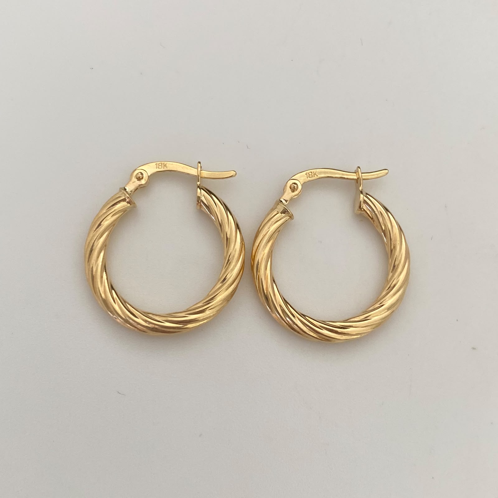 Candonga Entorchada Oro amarillo 18k 2,1 Gr / 2,5 Cm