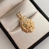 Dije Leon Ojos Verdes Oro amarillo y Oro blanco 18k 4,15 Gr / 16,3 mm / 2,6 Cm