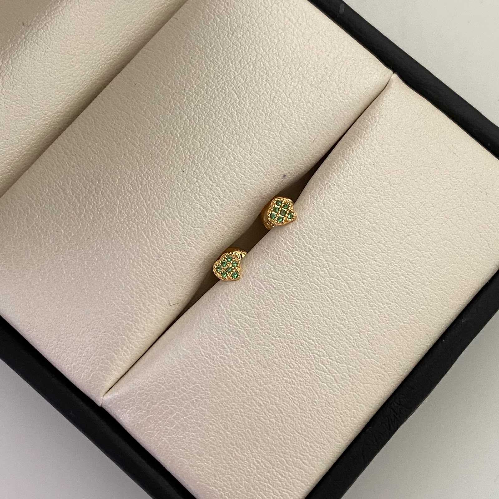 Topos Corazon Casting Verde Oro amarillo 18k 0,5 Gr / 3,9 mm