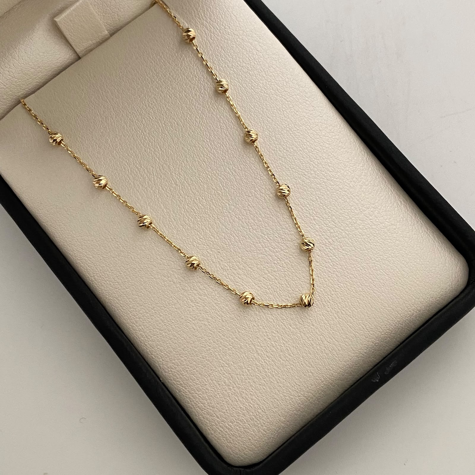 Pulso It Mini Rollon bolas diamantadas 3mm Oro amarillo 18k +4 / 1,55 Gr / 0,7 mm / 19 Cm