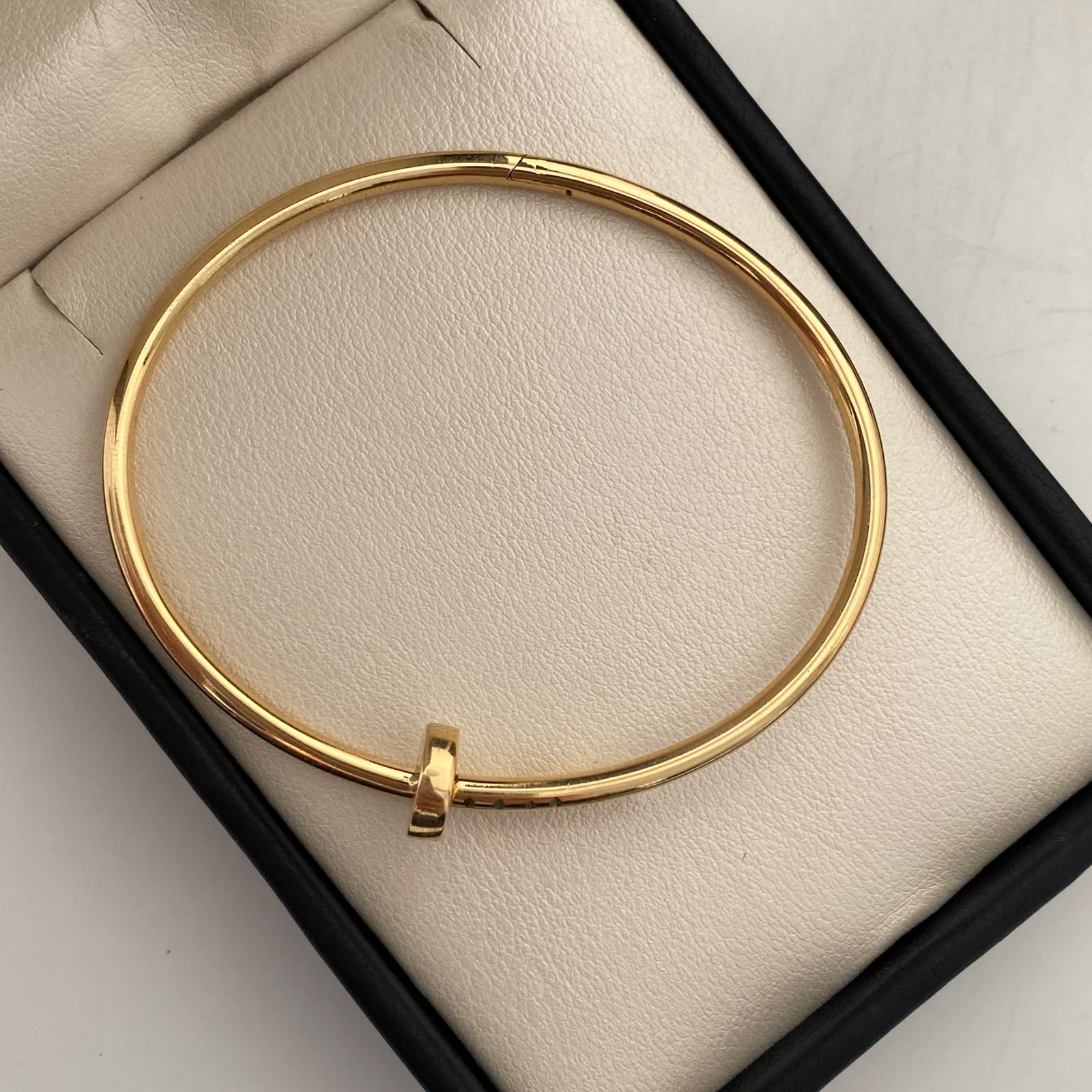 Aro It Clavo Oro amarillo 18k +4 / 6,4 Gr / 2,9 mm / 18,5 Cm