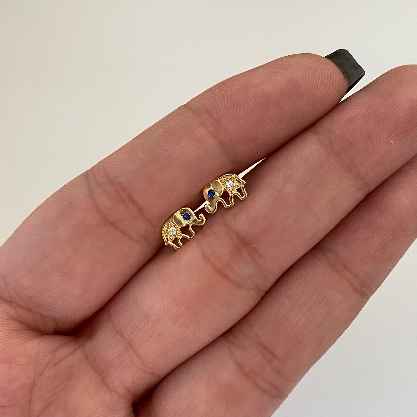 Topos Elefante Casting Circon Azul Oro amarillo 18k 1,15 Gr / 8,1 mm
