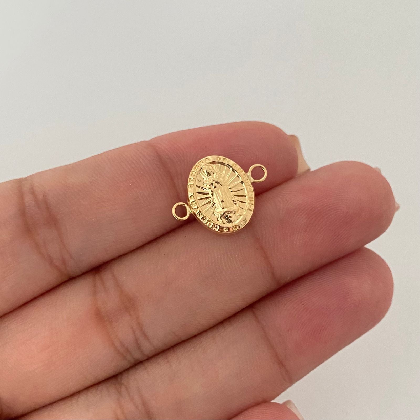 Herraje virgen guadalupe ovalado Oro amarillo 18k 0,75 Gr / 1,3 Cm