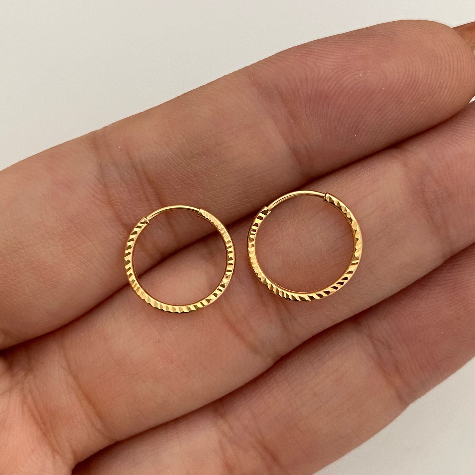 Candonga imperdible diamantada Oro amarillo /0,60 Gr / 1 Cm
