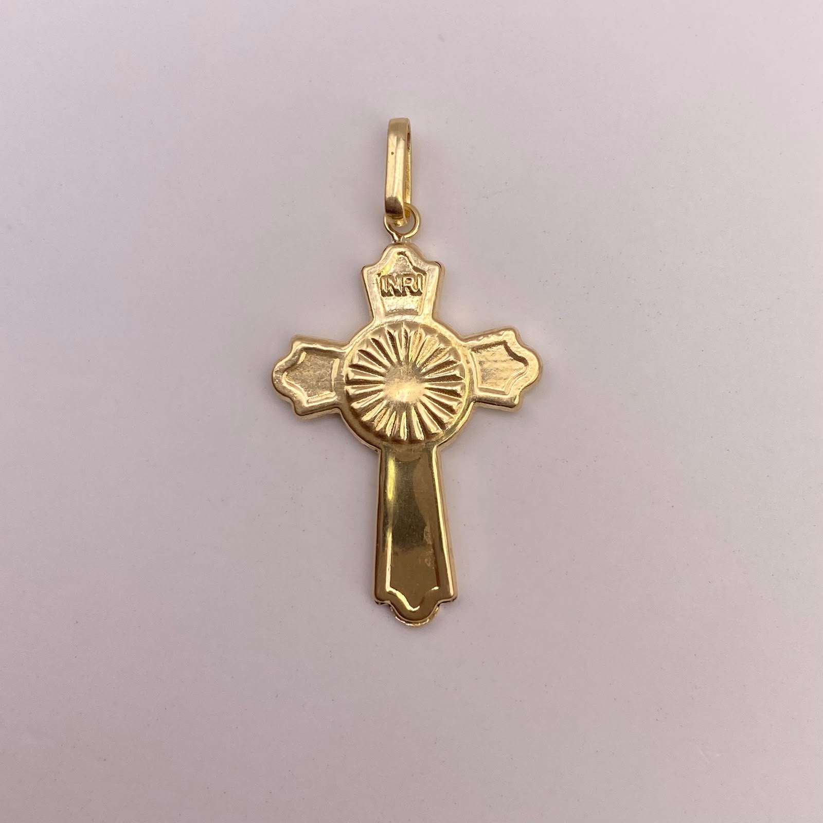 Dije cruz centro diamantado Oro amarillo 18k 1,30 Gr / 18,1 mm / 3 Cm