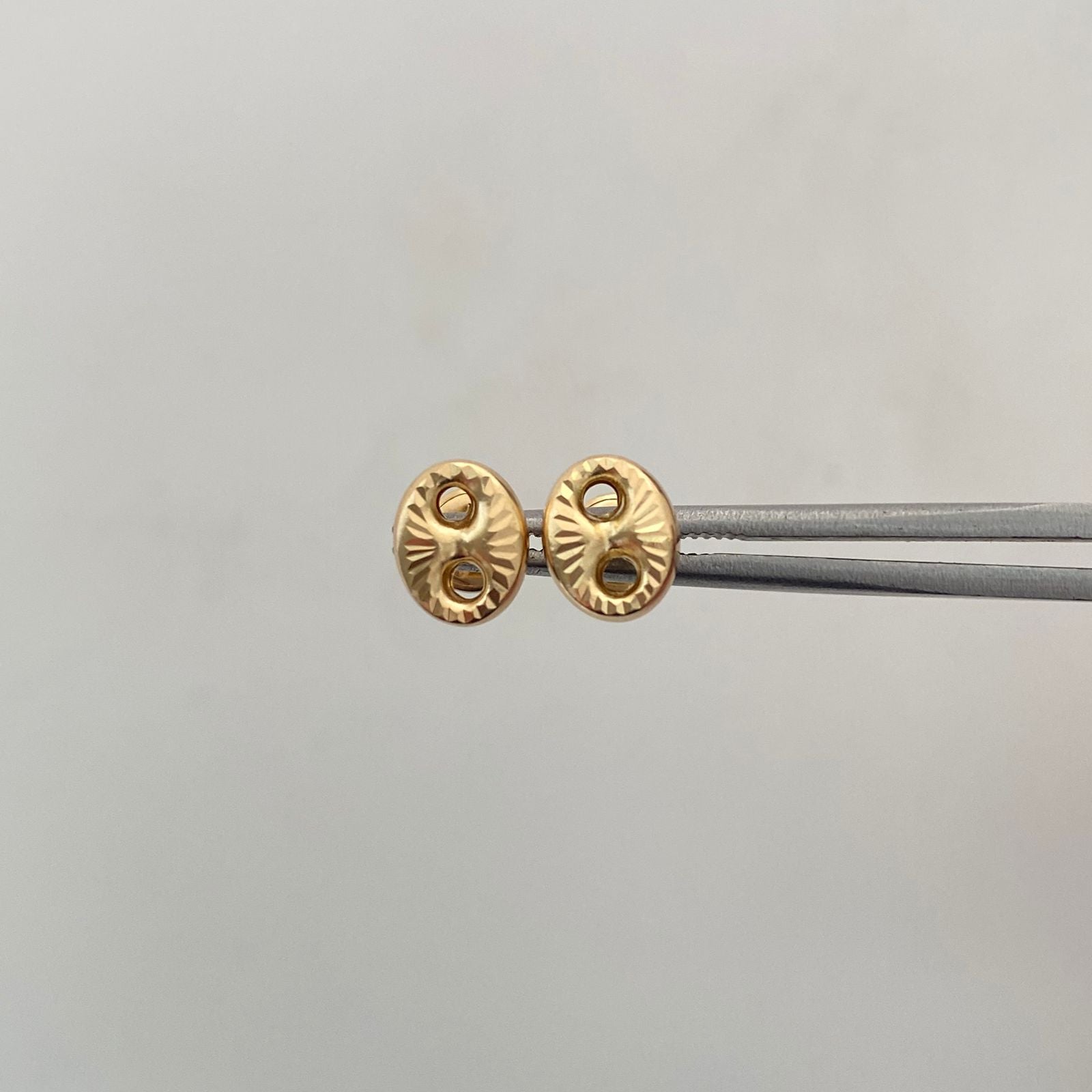 Topos Gc Diamantado Oro amarillo 18k 0,75 Gr / 8,1 mm