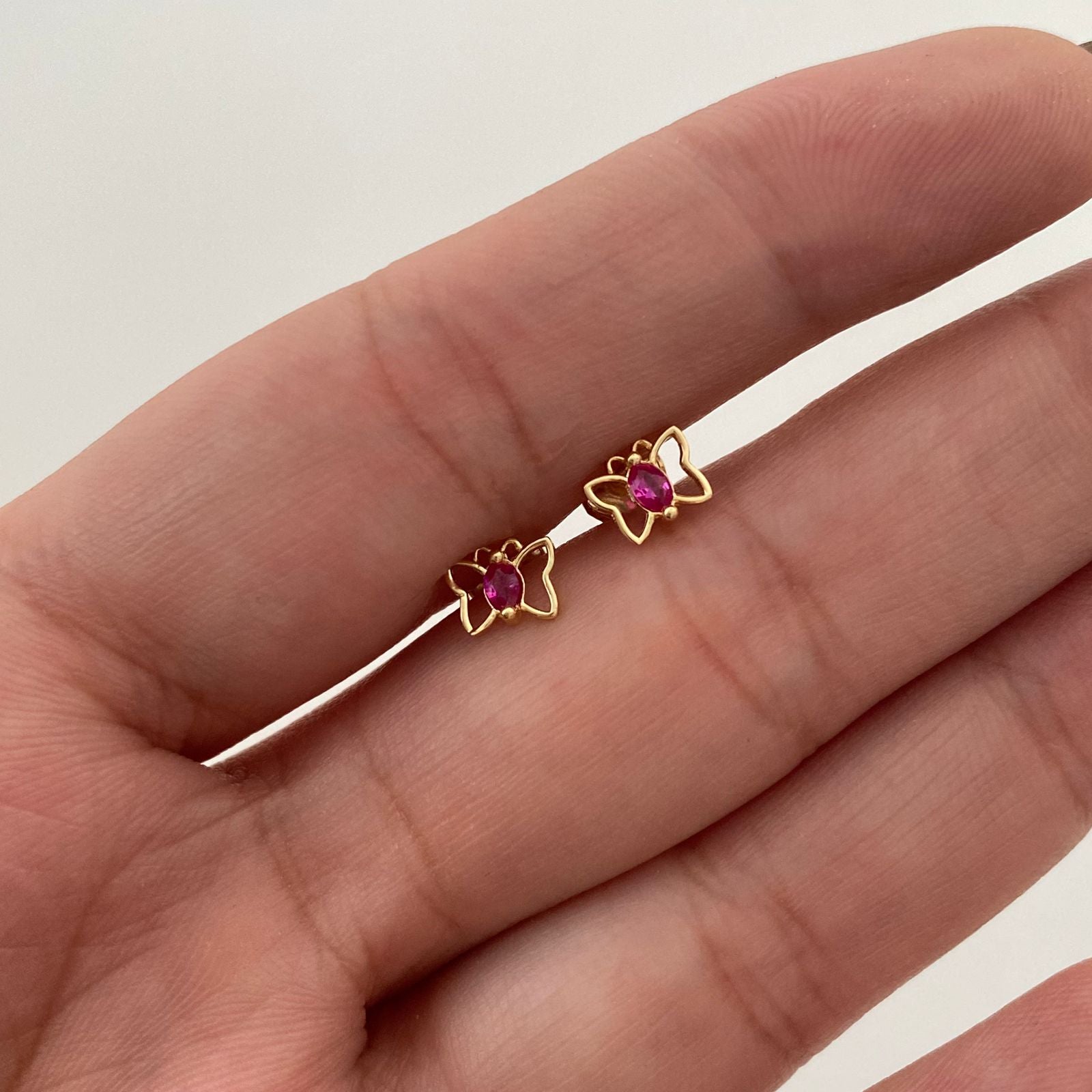 Topos Mariposa circon fucsia Oro amarillo 18k 0,7 Gr / 6,5 mm
