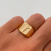 Anillo Cristo Oro amarillo 18k / Talla 11 3/4 / 2,55 Gr / 4,4 mm