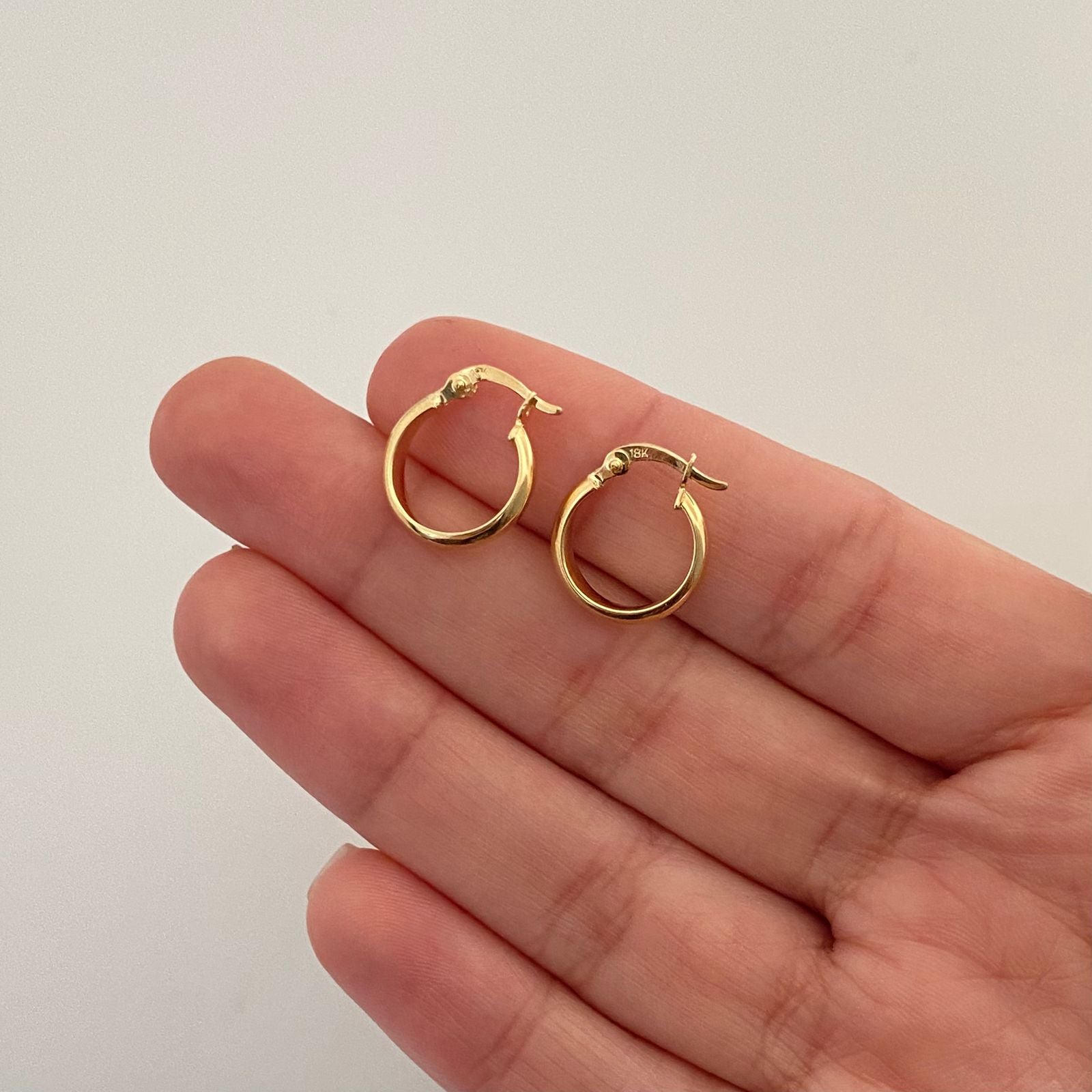 Candonga redonda lisa Oro amarillo 18k 1,15 Gr / 1,5 Cm