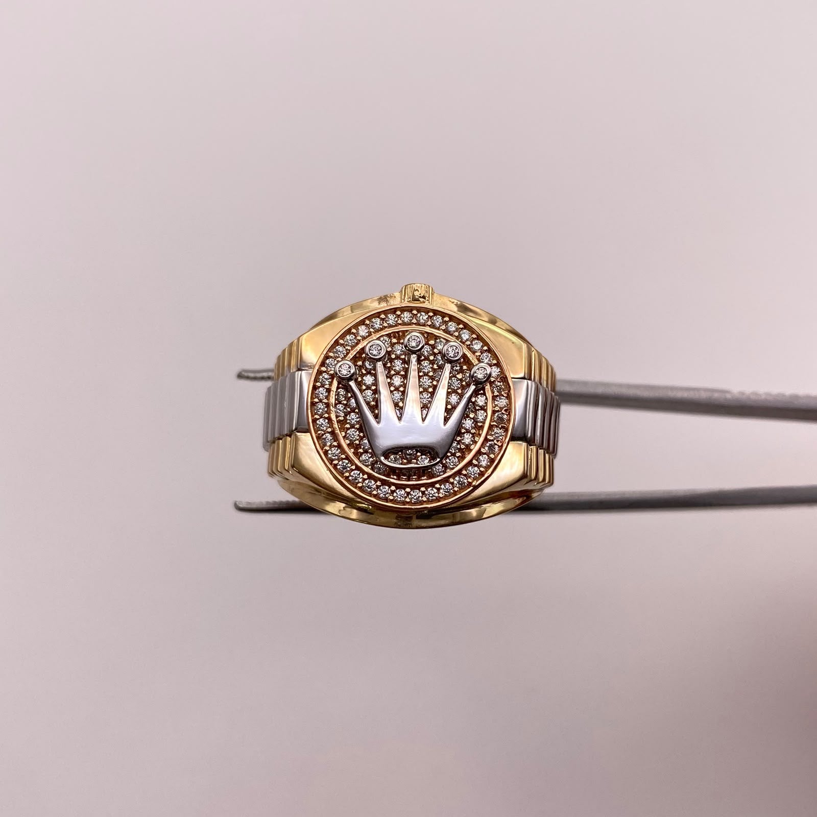Anillo corona rx circones blancos Tres oros 18k / Talla 12 1/2 / 10,7 Gr / 9,16 mm