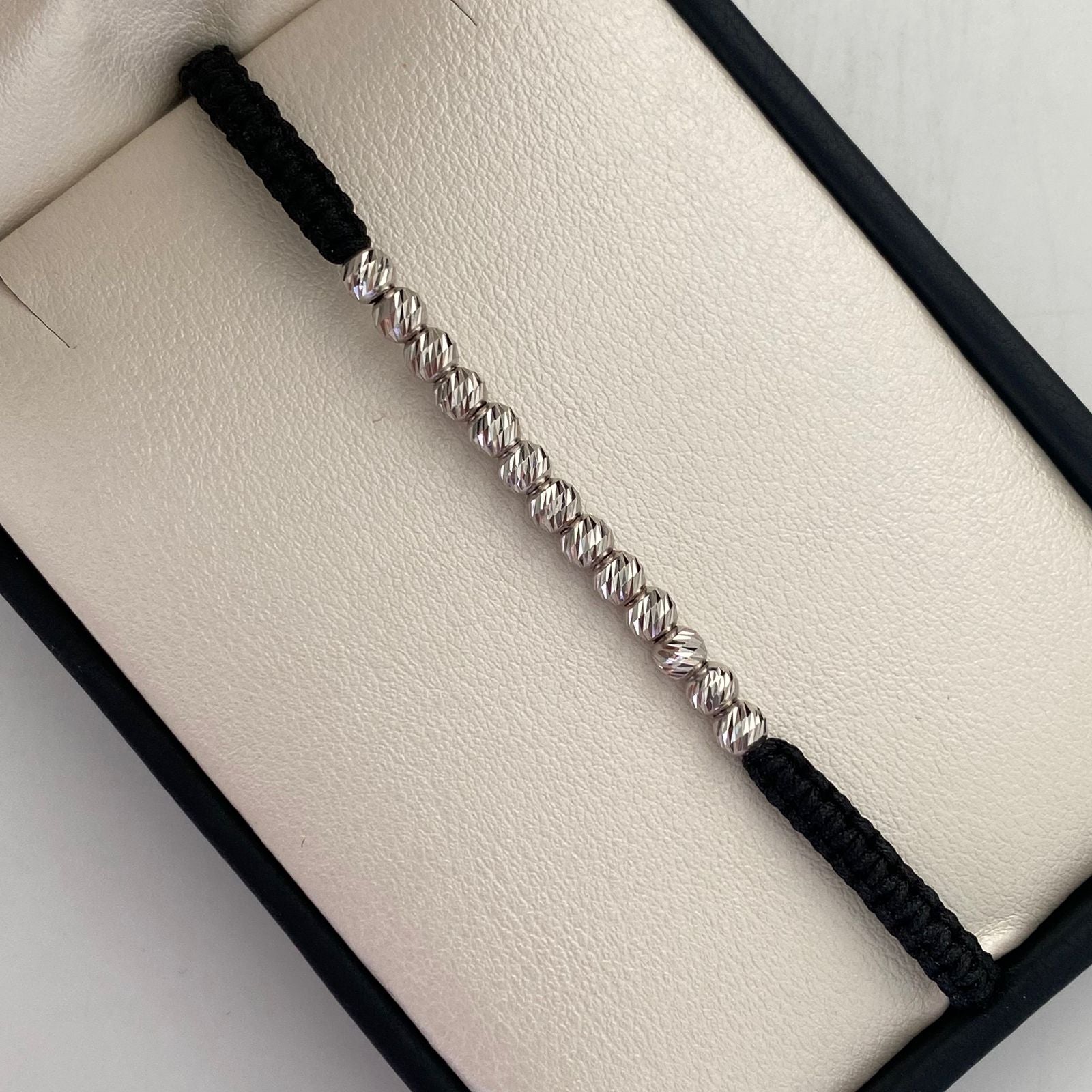 Pulsera tejida Bolas diamantadas 4mm Oro blanco 18k 1,2 Gr