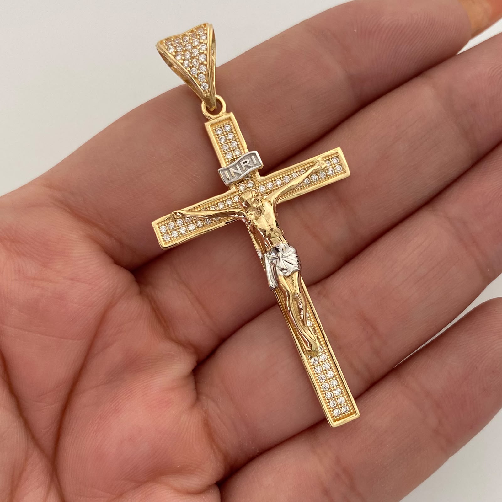 dije cruz cristo casting oro amarillo y Oro blanco 18k 6,85 gr / 28,2 mm / 5,6 cm