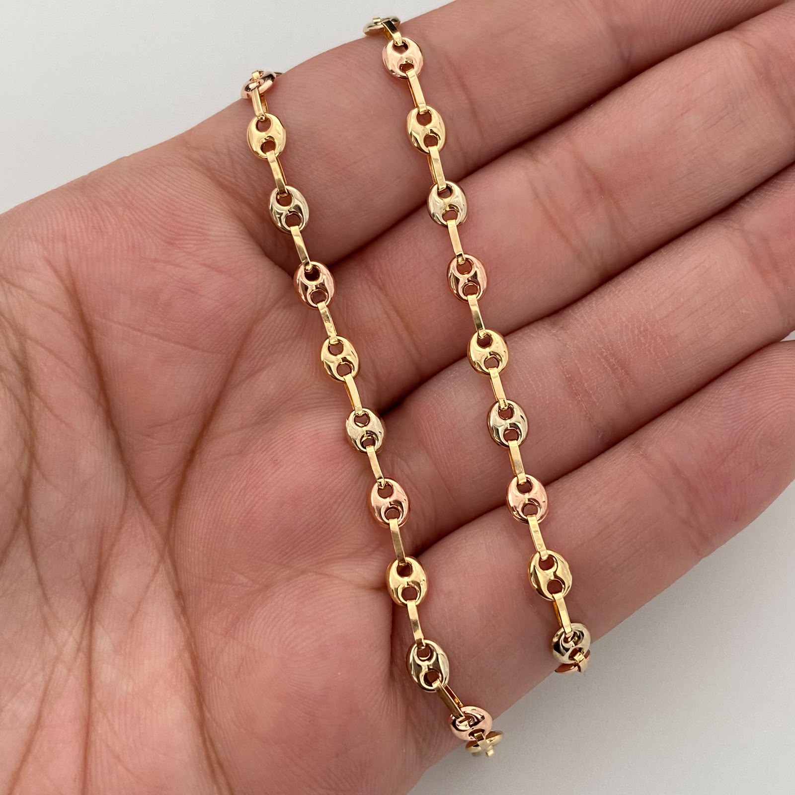 Cadena Gc Liso Tres oros 18k 7,95 Gr / 4,1 mm / 60 Cm Broche 0,30