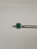 Anillo solitario con esmeralda cuadrada y diamantes con 0.27ct  Oro blanco 18k / Talla 6 1/2 / 3 Gr