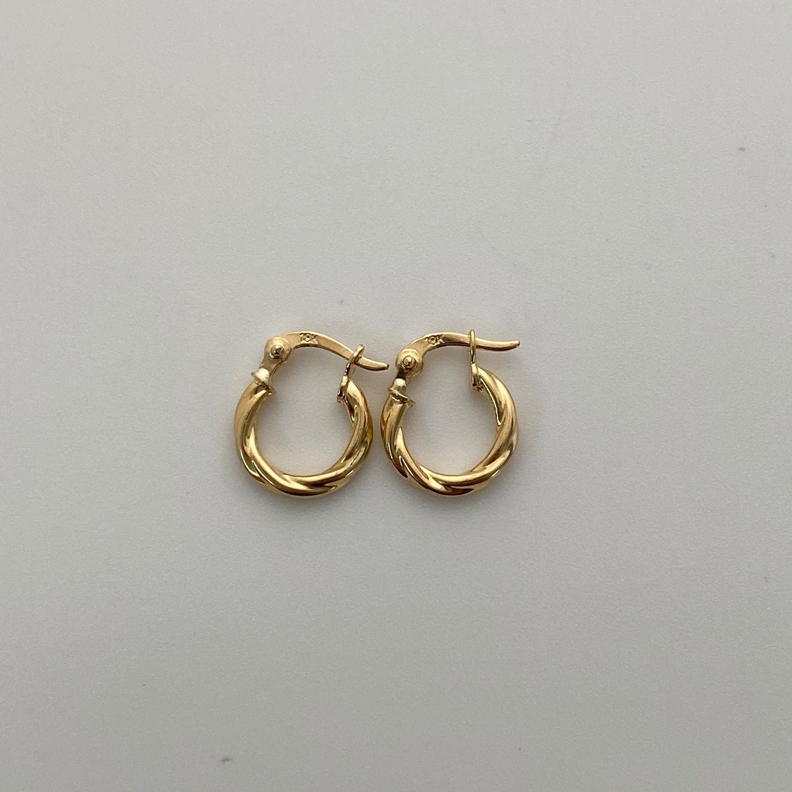 Candonga entorchada Oro amarillo 18k 0,90 Gr / 1,2 Cm
