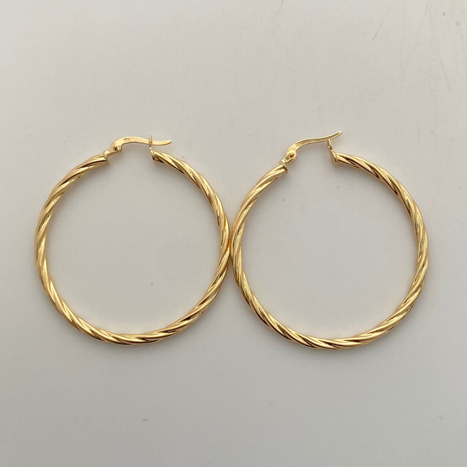 Candonga Entochada Oro amarillo 18k 3,25 Gr / 4,3 Cm