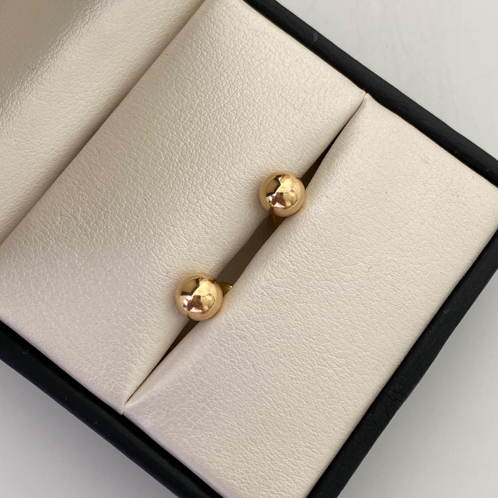 Topos Bola Lisa 7mm Oro amarillo 18k 0,8 Gr