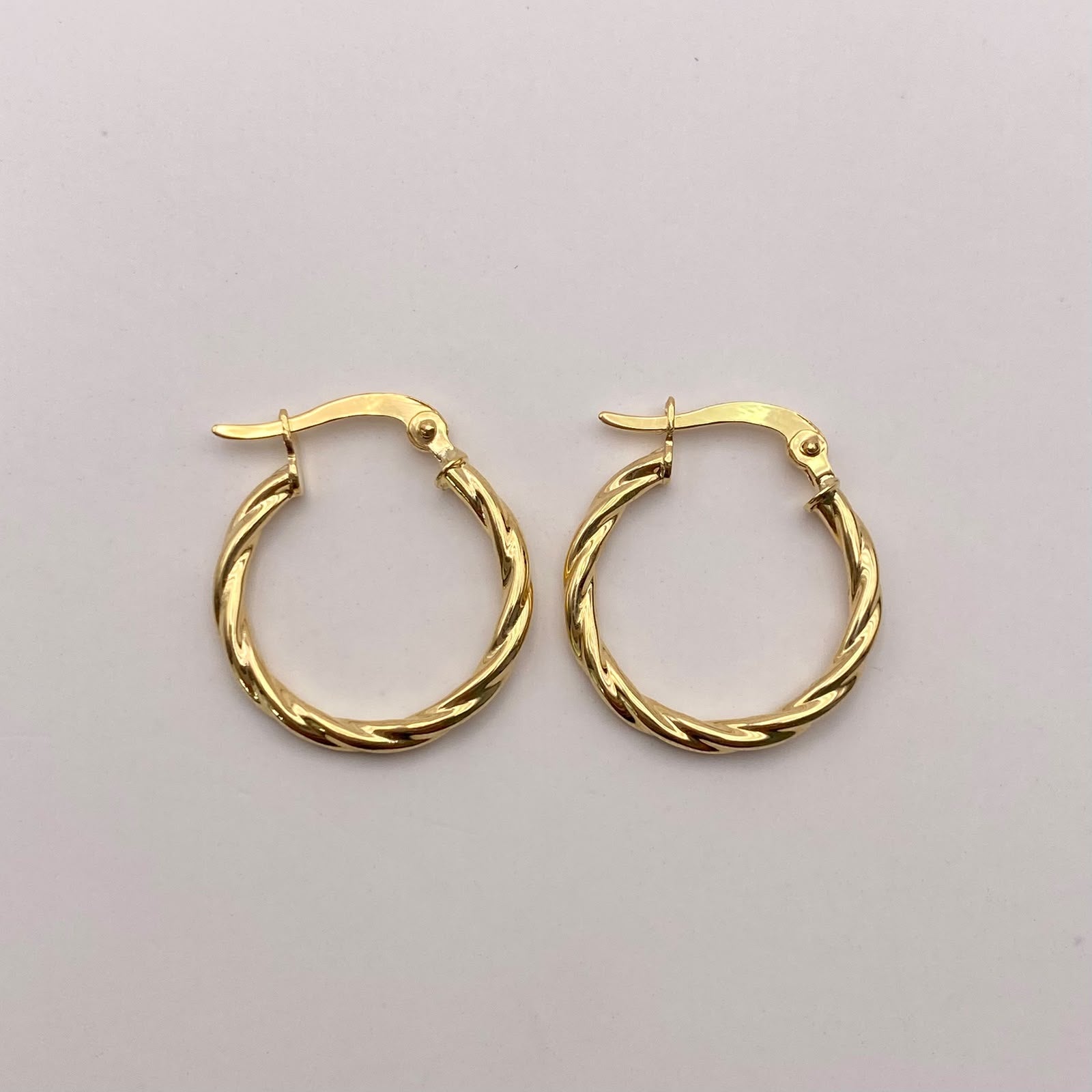 Candonga entorchada Oro amarillo 18k 1,35 Gr / 2 Cm