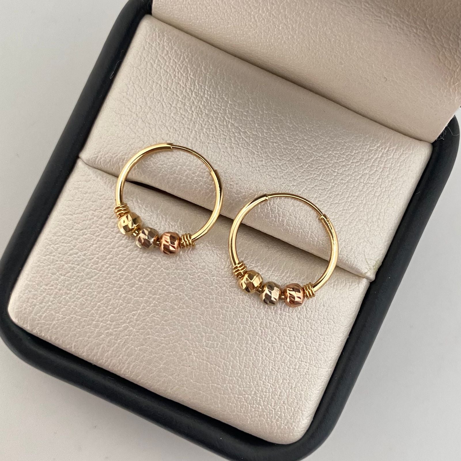 Candonga imberdible balines diamantados Tres oros 18k 1,15 Gr / 1,5 Cm