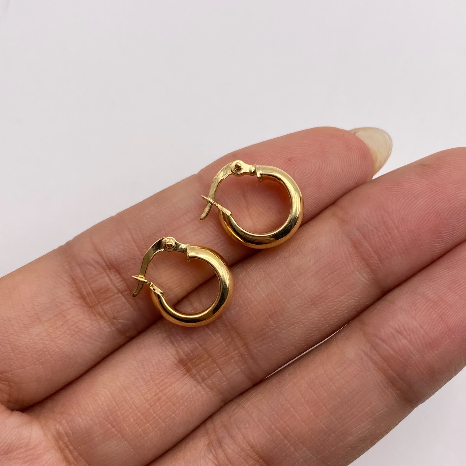Candonga redonda lisa Oro amarillo 18k 1,3 Gr / 1,3 Cm