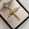Dije Cruz Cristo Casting Tres oros 18k 4,0 Gr / 22,9 mm / 4,3 Cm