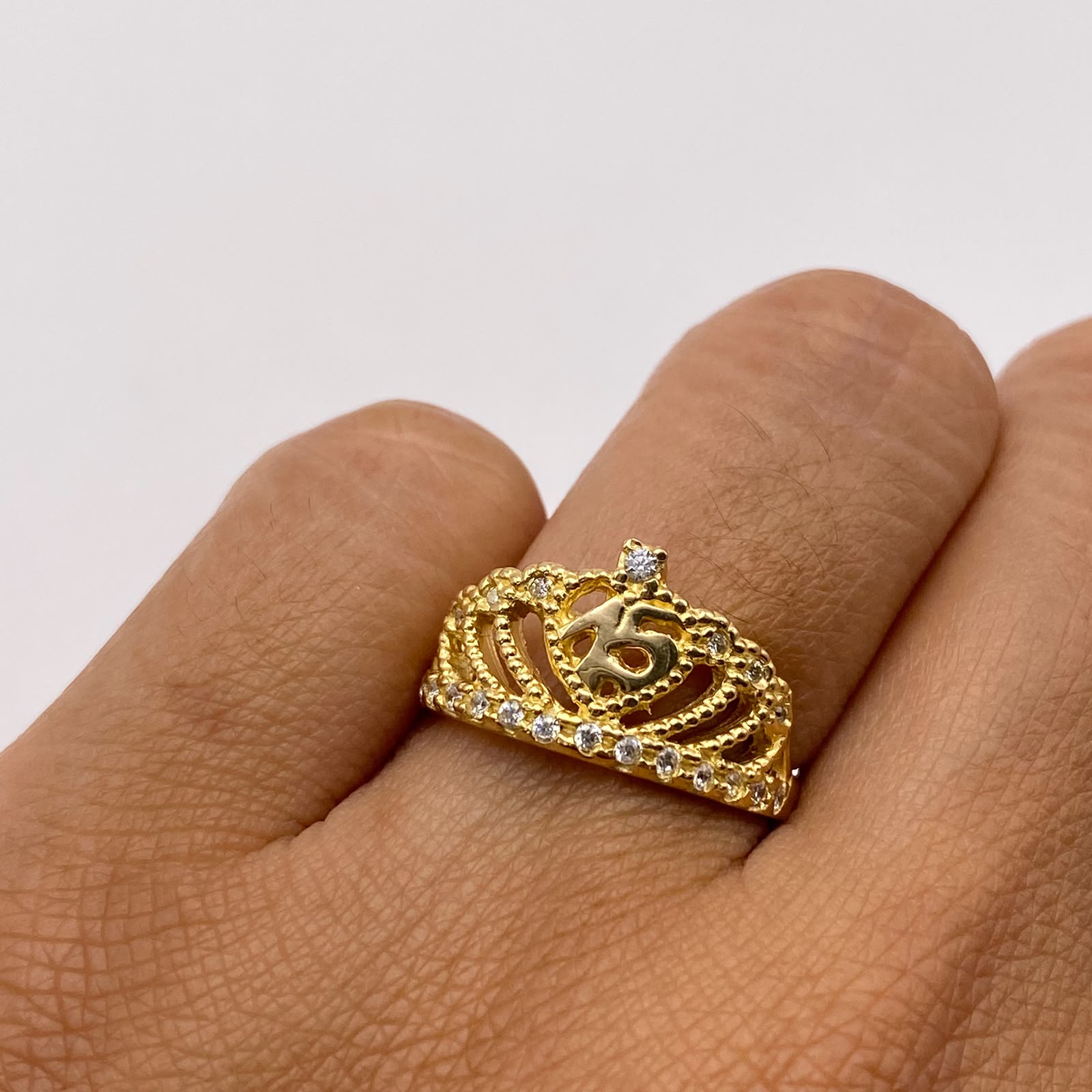 Anillo 15 Circones blancoss Oro amarillo 18k / Talla 6 / 3,49 Gr