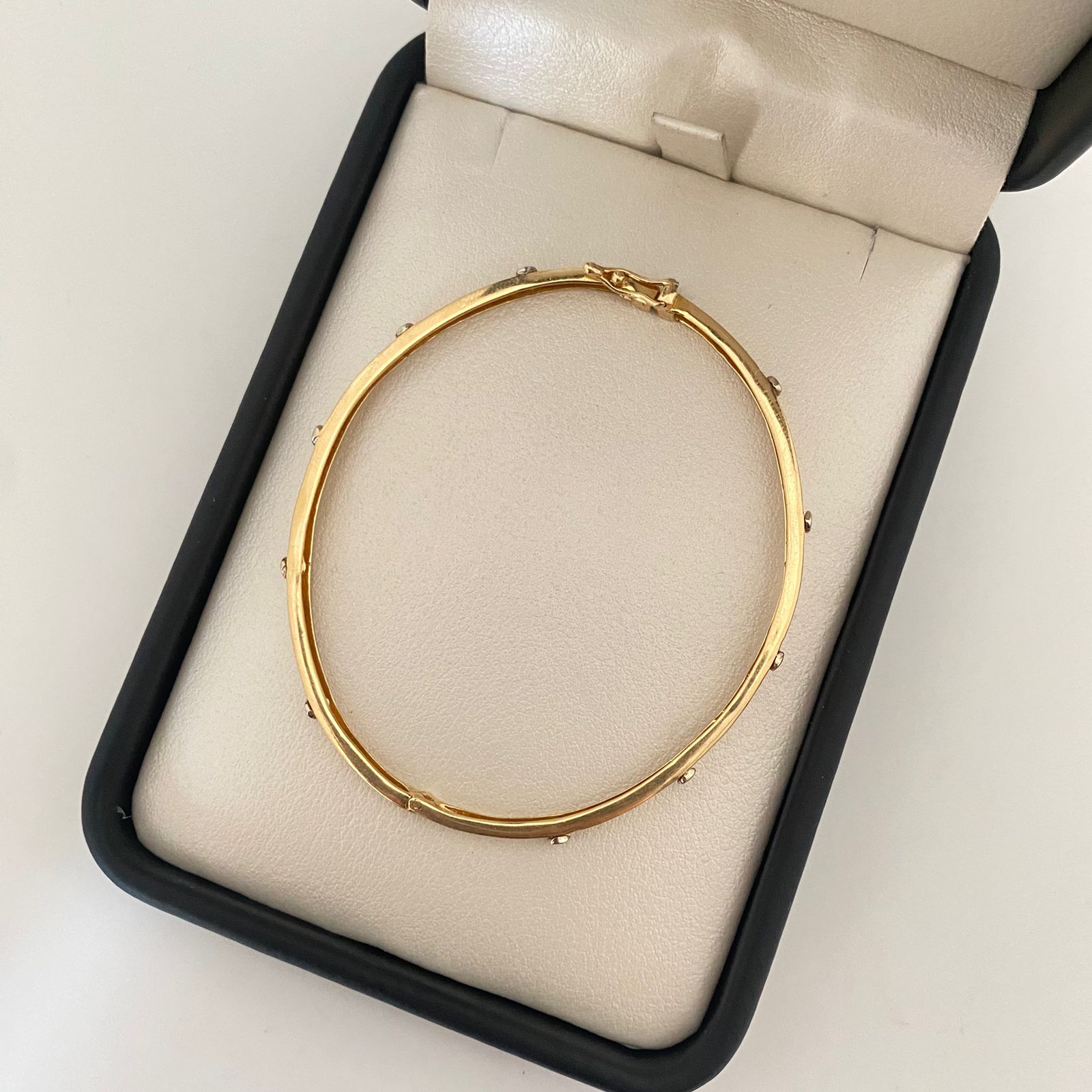 Aro sello Oro amarillo y Oro blanco 18k 6,90 Gr / 2,8 mm / 18 Cm