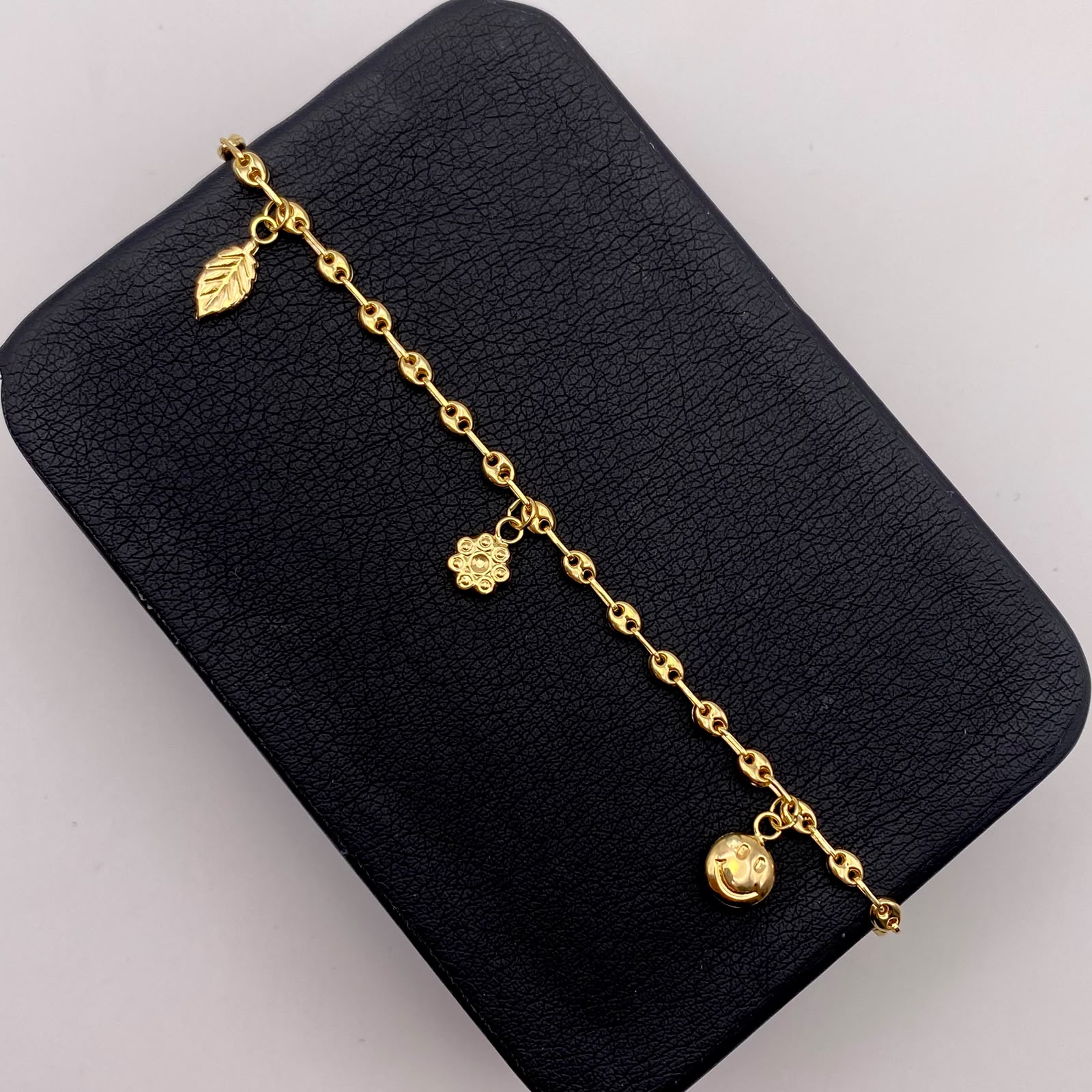 Tobillera gc dijes Oro amarillo 18k 4,20 Gr / 3,2 mm / 26 Cm Broche 0,40