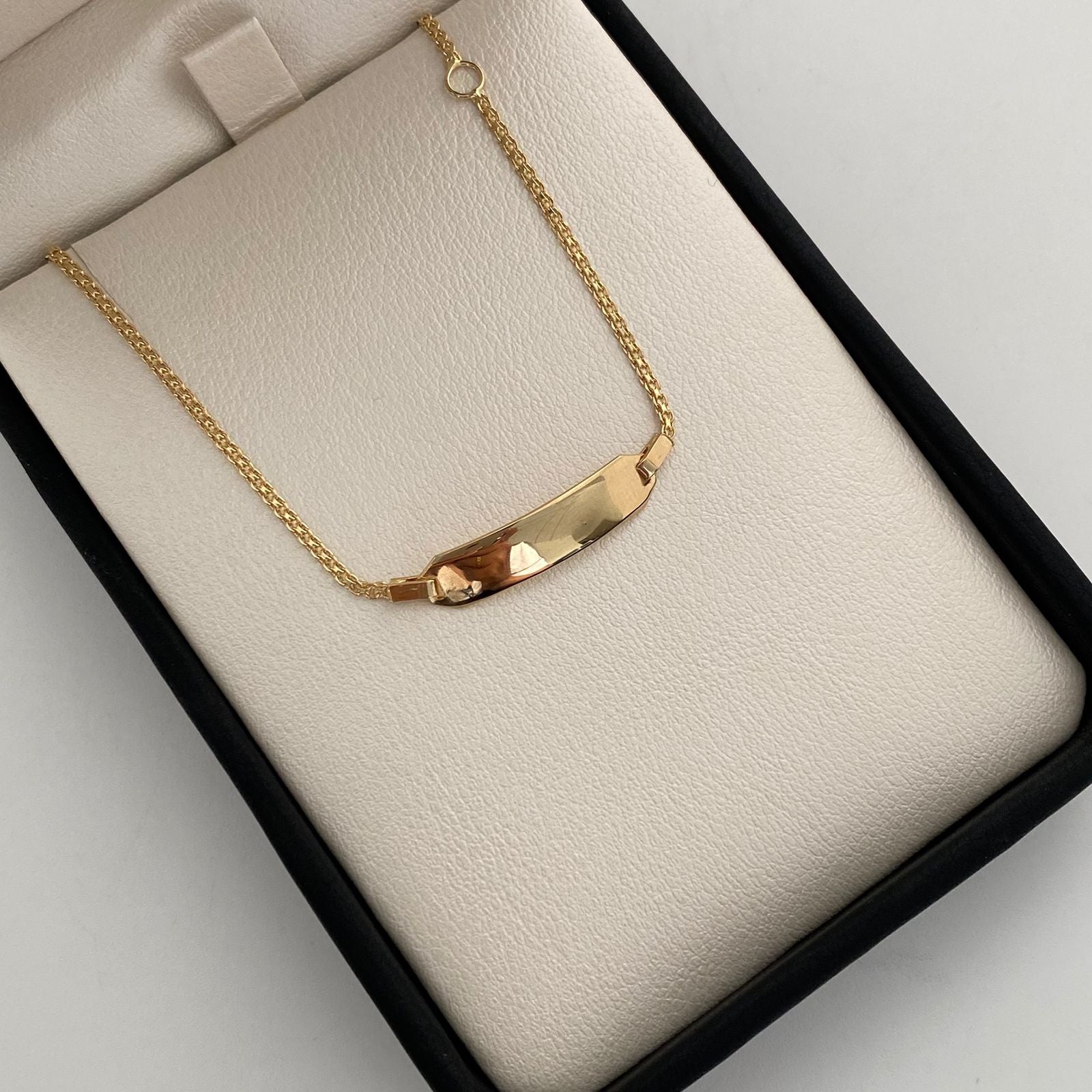 Pulso bebé It China Placa Oro amarillo 18k +1 / 2,1 Gr / 1,4 mm / 16,7 Cm