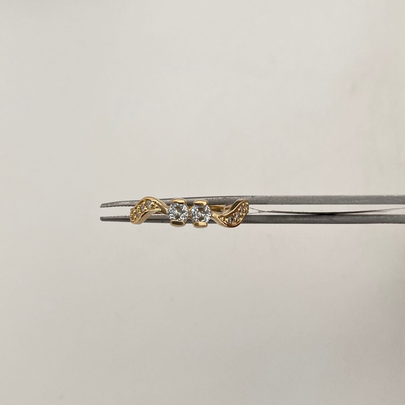 Anillo Solitario Circon Doble Oro amarillo 18k / Talla 8 / 1,8 Gr / 1,6 mm