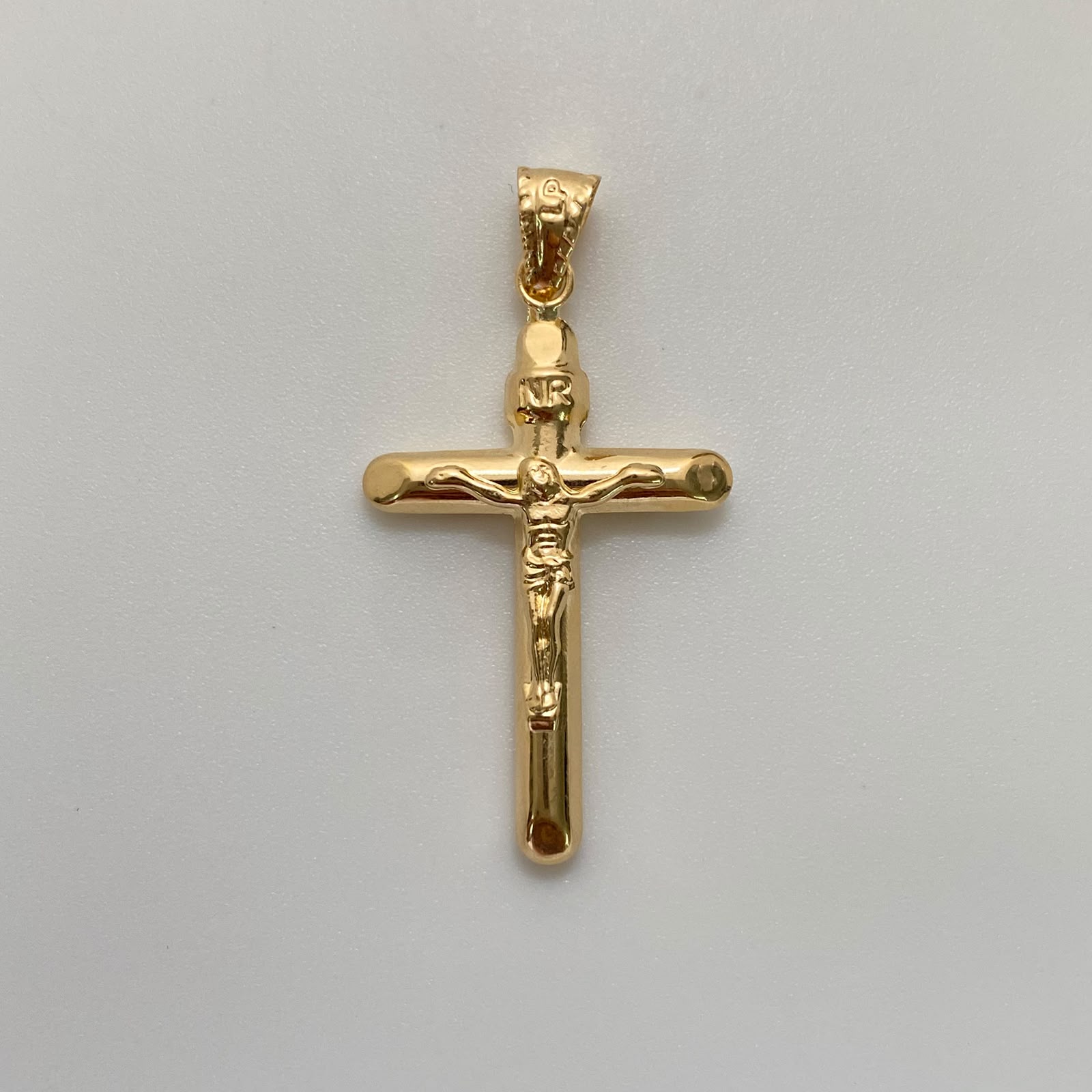 Dije Cruz Cristo Tubular Oro amarillo 18k 1,55 Gr / 20,5 mm / 4 Cm