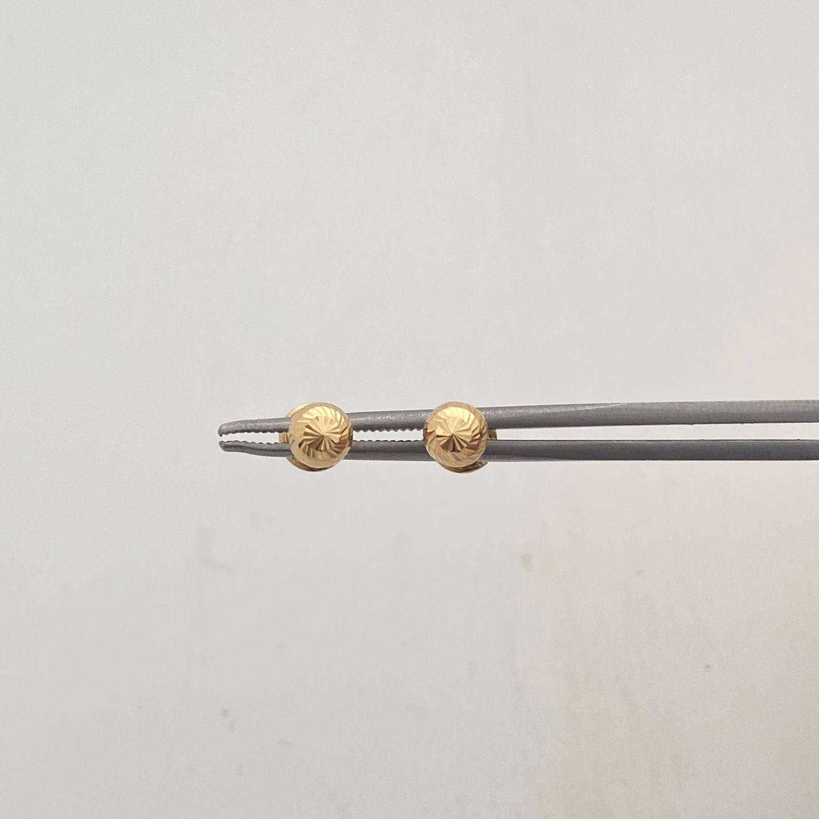 Topos Bola Diamantada 5mm Oro amarillo 18k 0,6 Gr