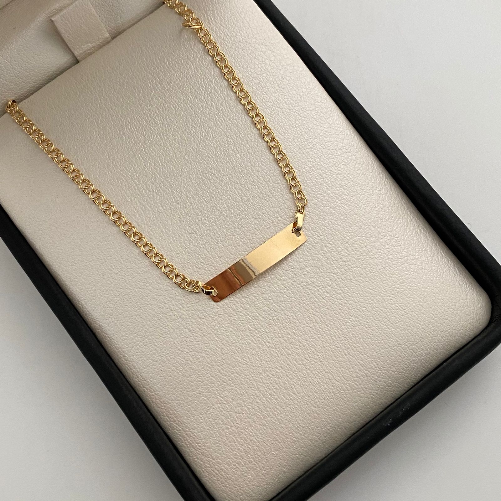 Pulso bebé aro seguido placa rectangular  Oro amarillo 18k 1,45 Gr / 4,4 mm / 15 Cm Broche 0,15