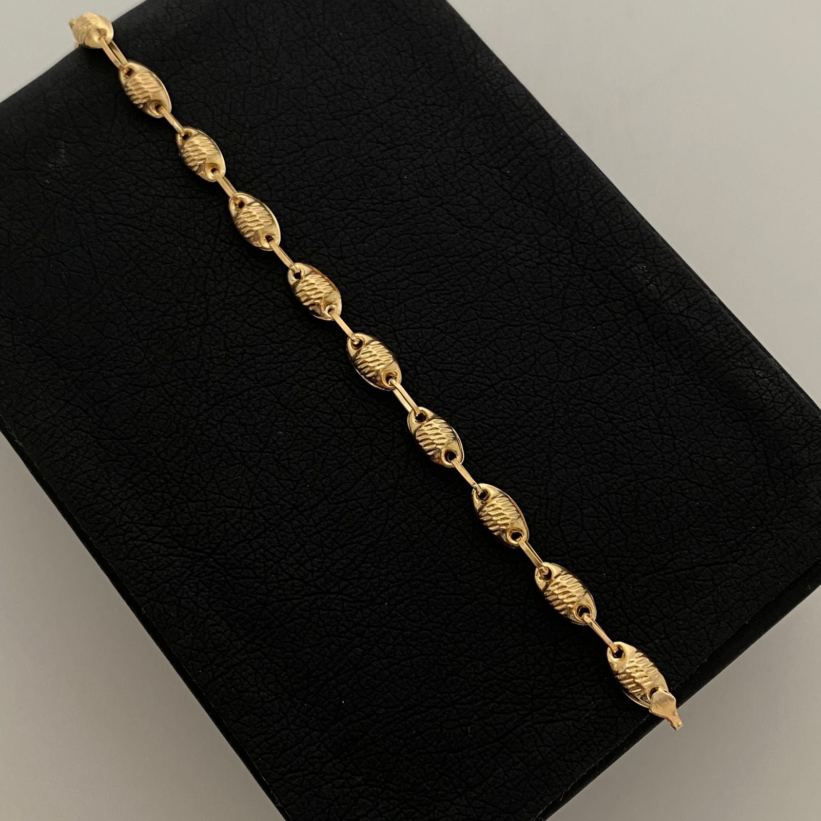 Pulso Rustica Oro amarillo 18k 2,80 Gr / 4,3 mm / 19,5 Cm Broche 0,60