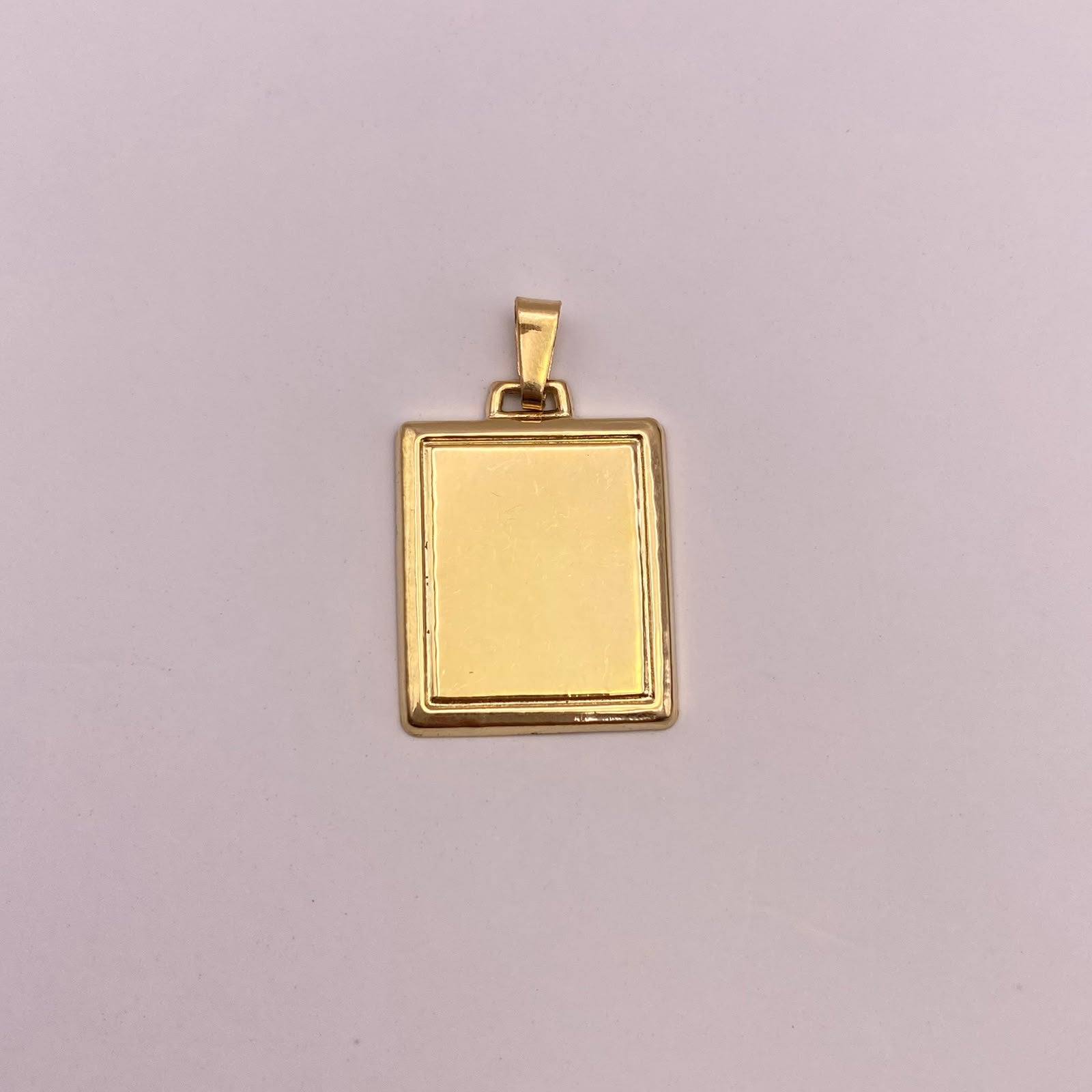 Dije placa fotograbado Oro amarillo 18k 1,53 Gr / 17,15 mm / 2,5 Cm