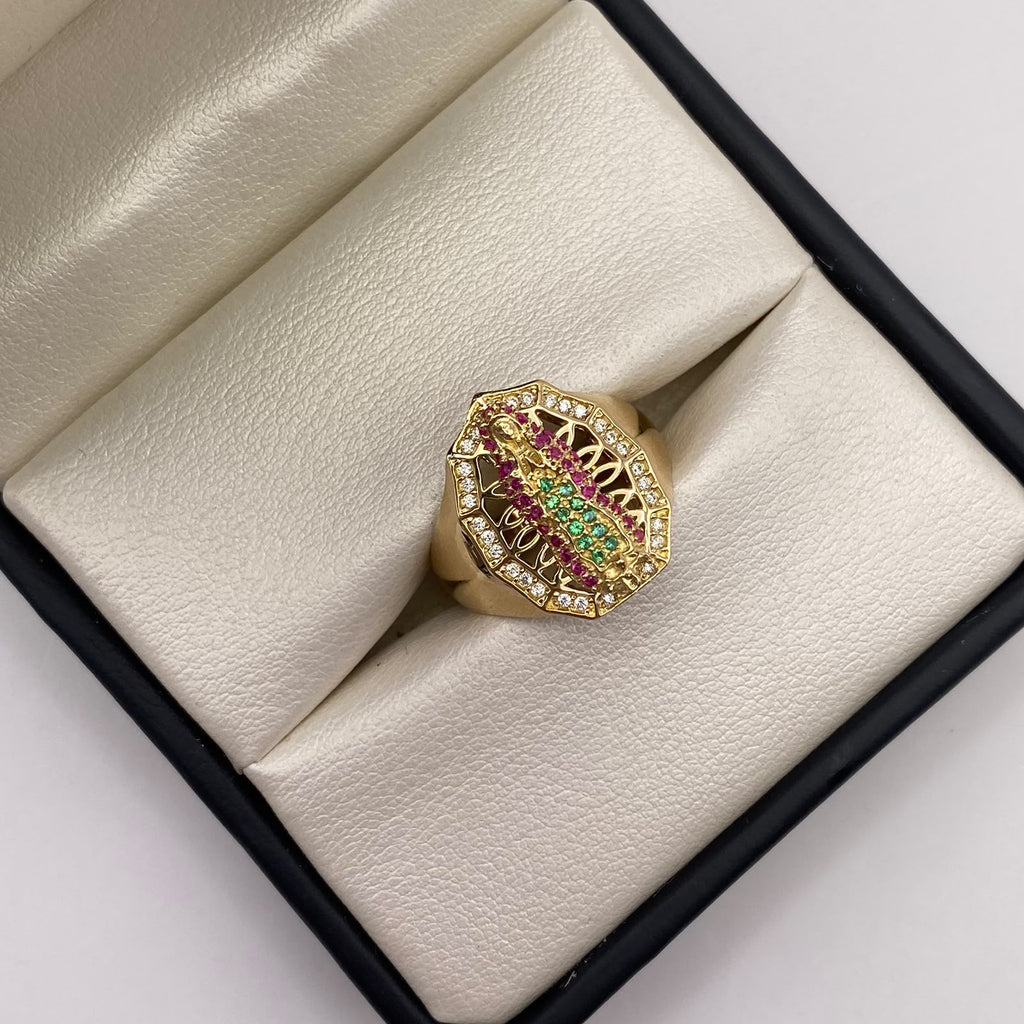 Anillo Virgen de Guadalupe circones blancos, verdes y fucsias Oro amarillo 18k / Talla 9 / 6,7 Gr / 4,4 mm