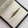 Anillo solitario flor circones blancos Oro amarillo 18k / Talla 7 1/4 / 2,5 Gr / 3,31 mm