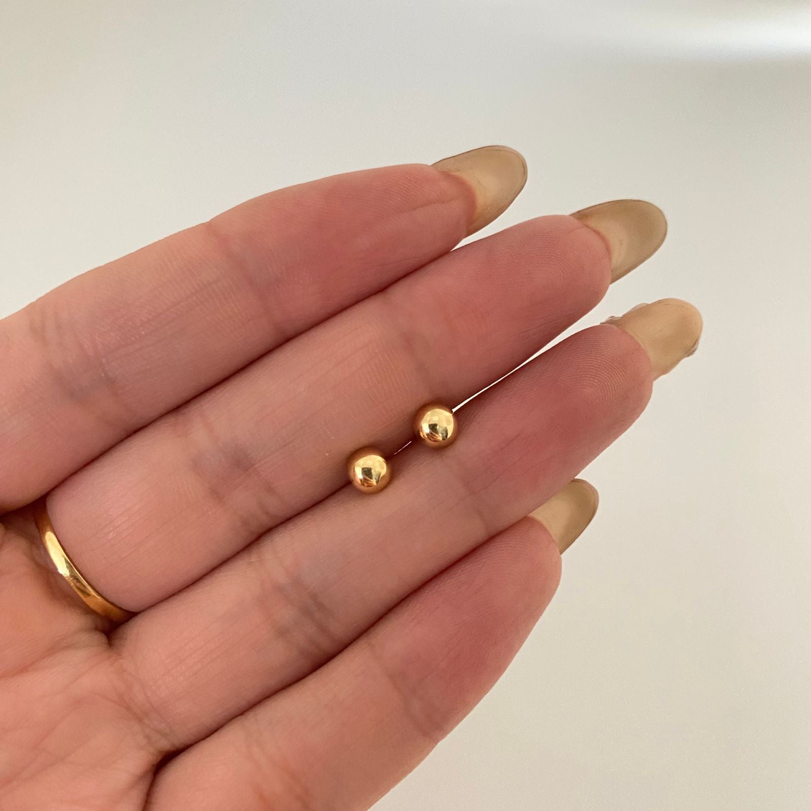 Topos bola lisa Oro amarillo 18k 0,5 Gr / 4,0 mm